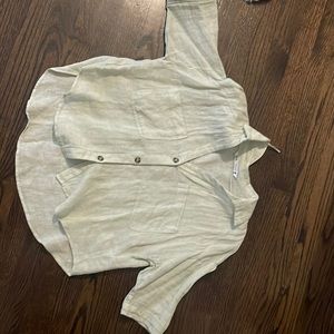 Zara cropped light green button up shirt